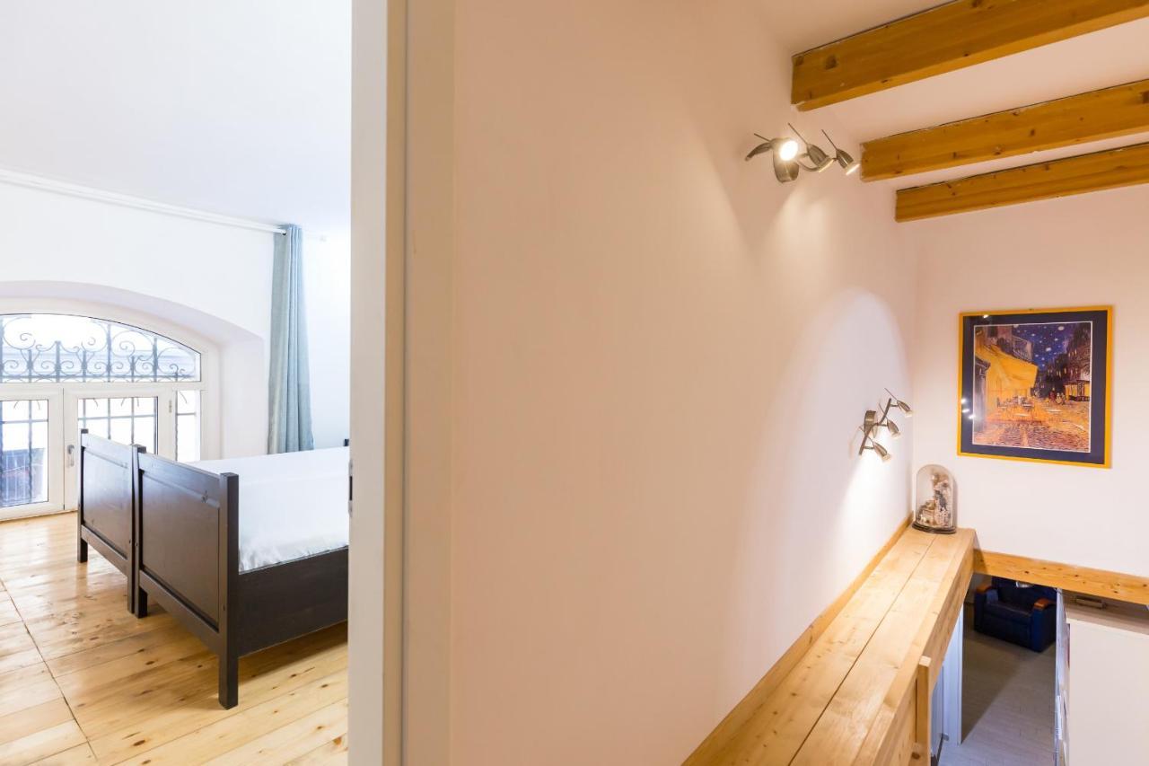 Ma Maison - Family Apartment At The Historical Center Napels Buitenkant foto